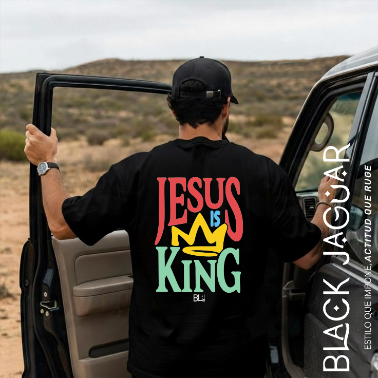 JESUS IS KING - Camiseta
